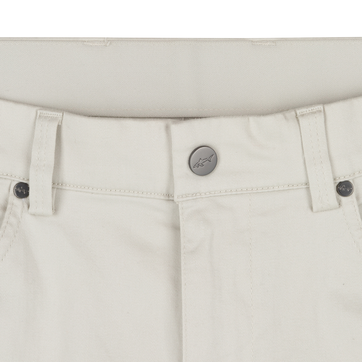 DESERT SAND BUTTON DETAIL LIFESTYLE INFO