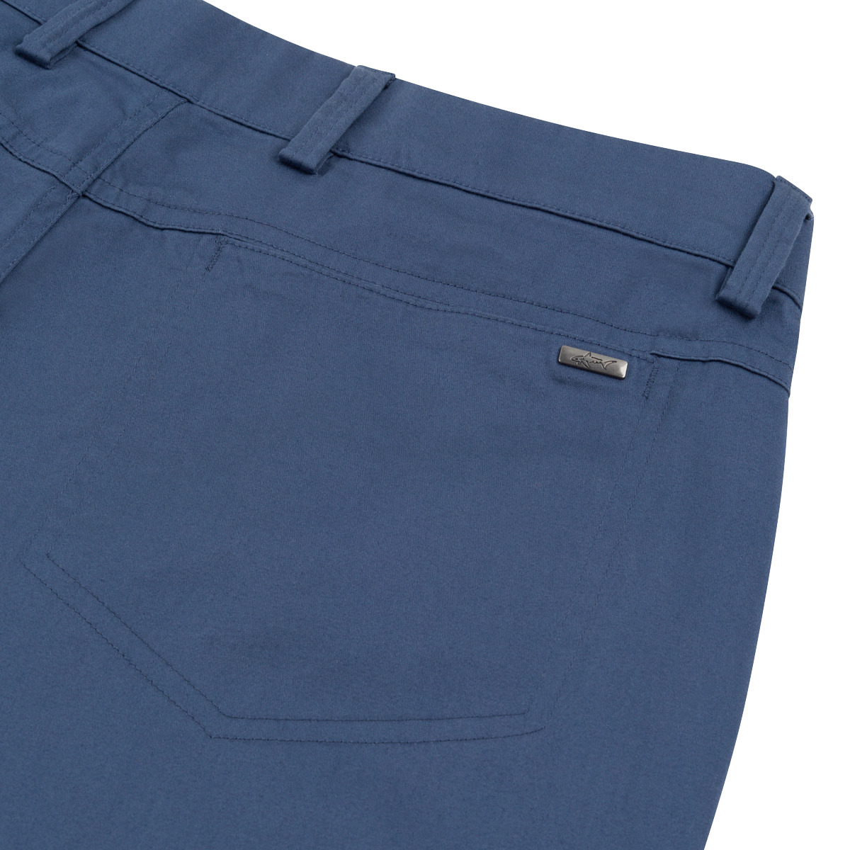 VINTAGE INDIGO BACK DETAIL LIFESTYLE INFO