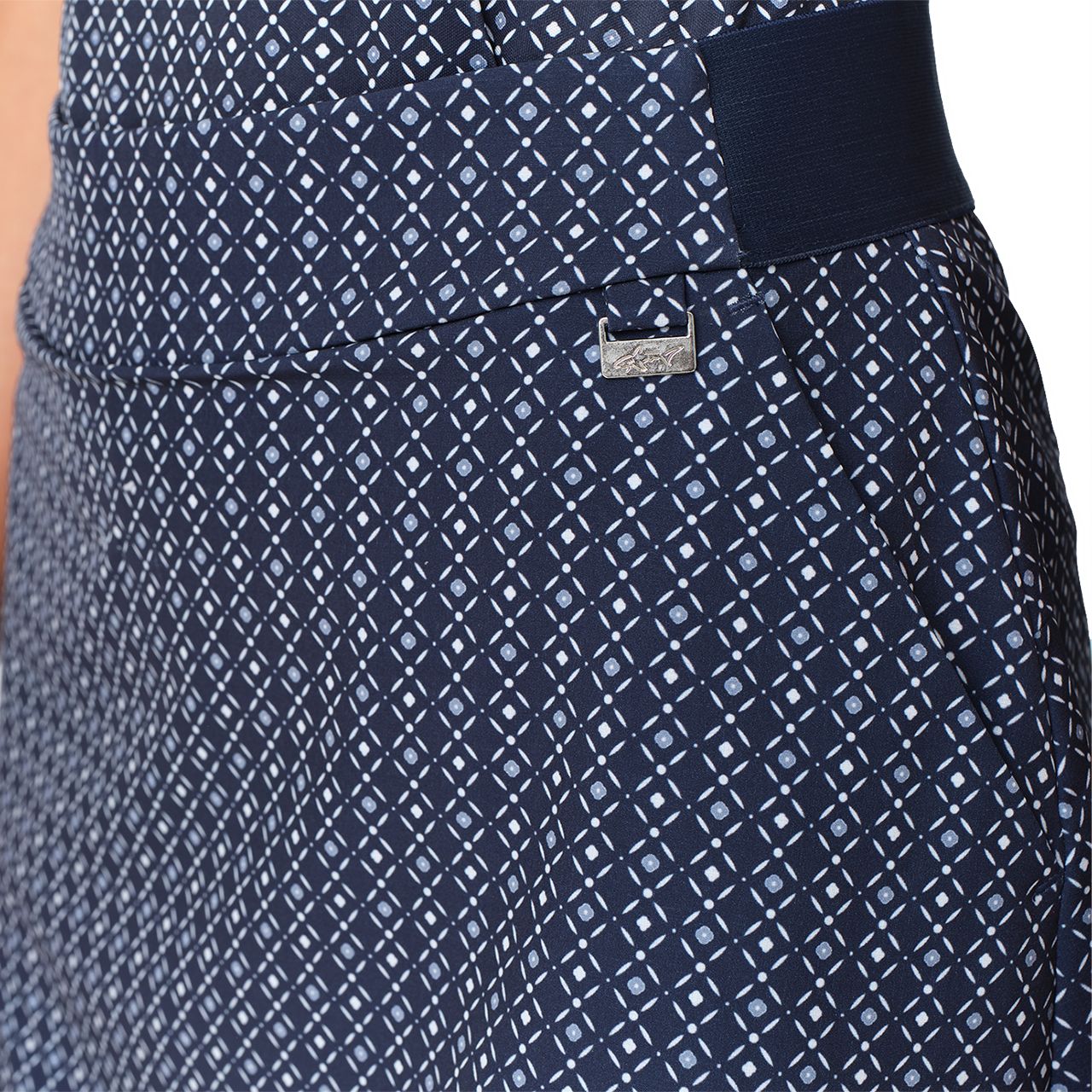 NAVY DETAIL LIFESTYLE INFO